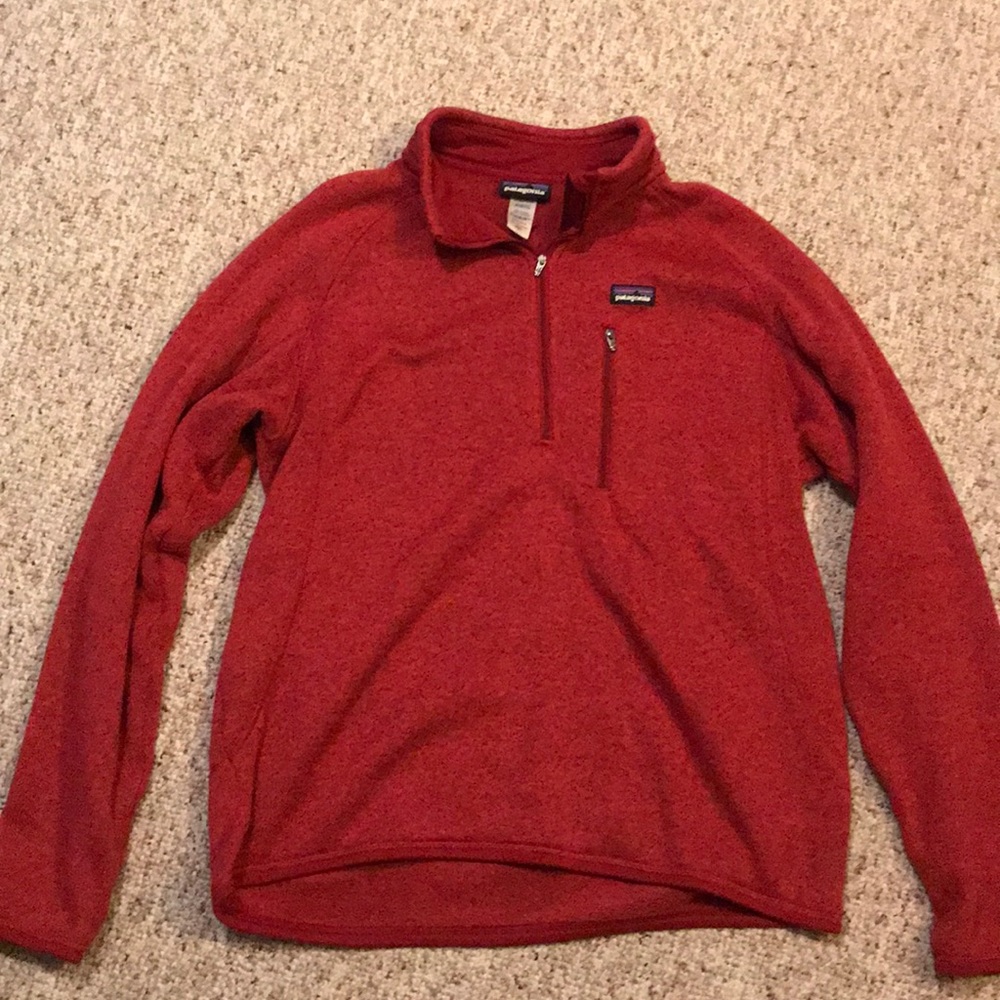 Red Patagonia 1/4th zip pullover